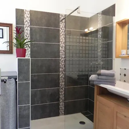 Au Pied Du Baou Avec Jardin Prive Apartment